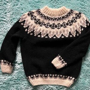 Hand knit Icelandic wool Sweater